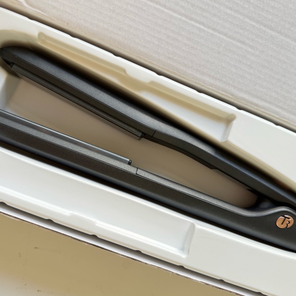 T3 Singlepass Ceramic Flat Iron - Picture 2 of 4